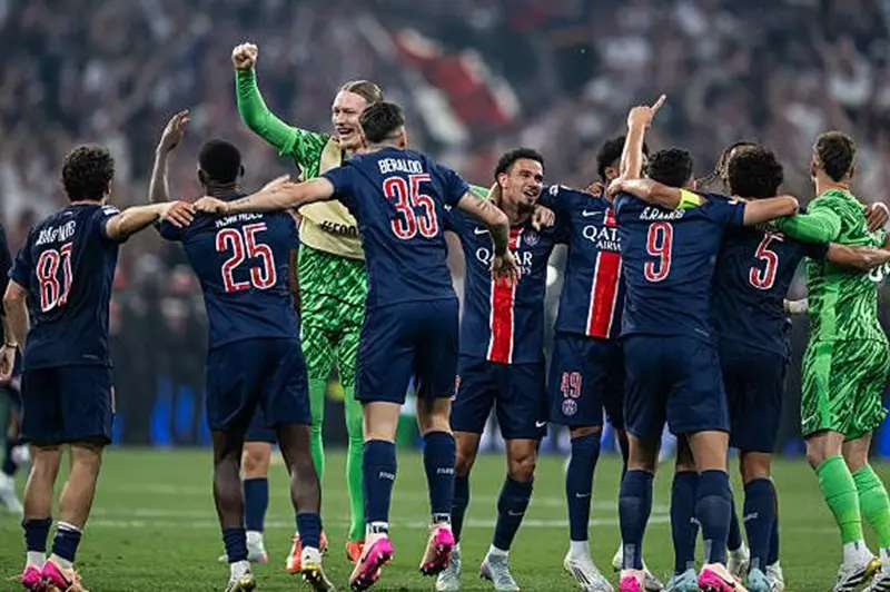 باريس سان جيرمان يتأهل رسميًا إلى بطولة إنتركونتيننتال 2025 كأحد أبرز الفرق العالمية.